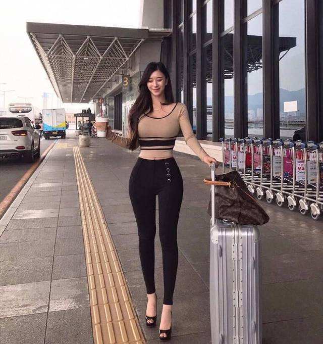 热血奥特超人光之飞侠破解版下载